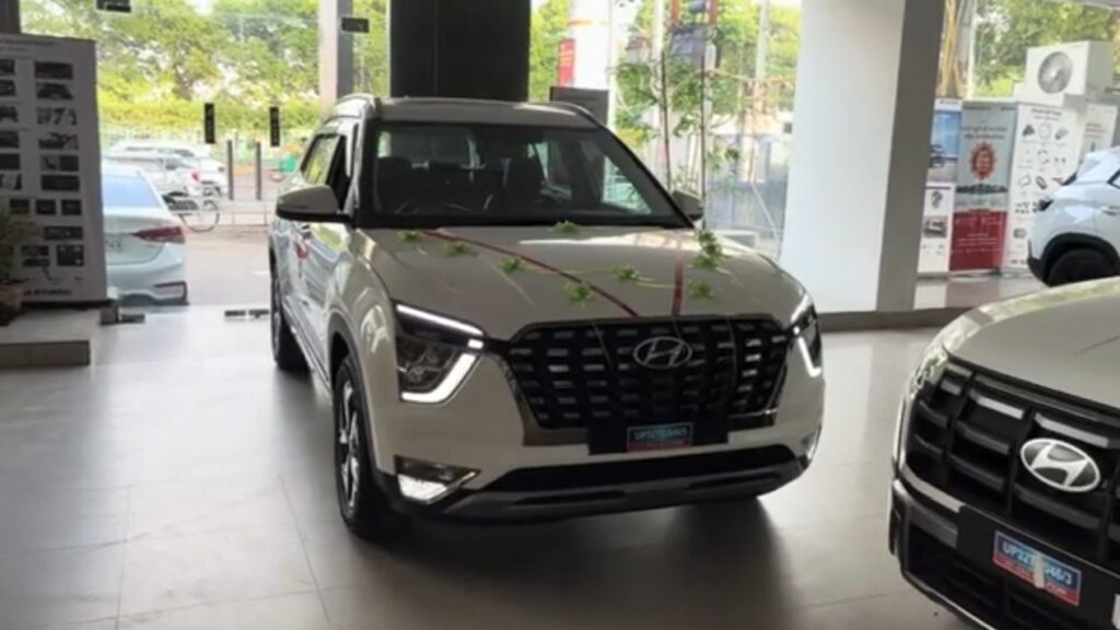 Hyundai alcazar white